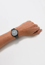 Load image into Gallery viewer, NIXON Kensington Watch