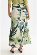 Load image into Gallery viewer, Scotch and Soda Printed Ankle Length Skirt in Watercolourflower Balsam Green