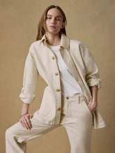 Load image into Gallery viewer, Faherty Sunwashed Canvas Chore Jacket in Sea Salt