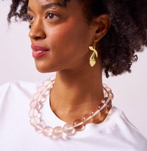 Load image into Gallery viewer, Ink+Alloy Iris large resin bead necklace clear
