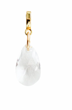 Load image into Gallery viewer, Goldfine Cut Crystal Charm