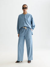 Load image into Gallery viewer, Scotch and Soda Noa Indigo Lightweight Trouser in Blue Moon