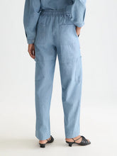 Load image into Gallery viewer, Scotch and Soda Noa Indigo Lightweight Trouser in Blue Moon