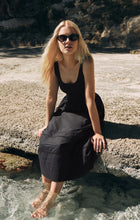 Load image into Gallery viewer, Z Supply Johanna Midi Dress in Black