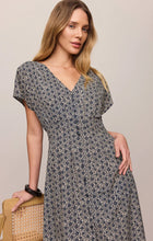 Load image into Gallery viewer, Z Supply Sanna Iris Floral Midi Dress in Eclipse