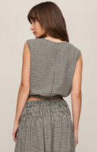 Load image into Gallery viewer, Z Supply Merit Cropped Gingham Linen Top in Black
