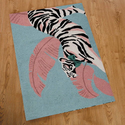 Peking Handicraft Stretching Tiger Hook Rug
