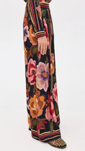 Load image into Gallery viewer, Farm Rio Black Chenille Flowers Pant