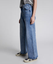 Load image into Gallery viewer, One Teaspoon Hollywood Jackson Mid-Waist Wide Leg Jeans in Bleach Blue - FINAL SALE
