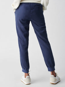 Faherty Arlie Day Pant in Navy
