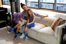 Load image into Gallery viewer, Elizabeth Reid Kids Lurex Socks