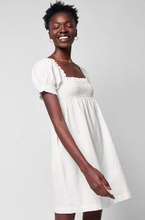 Load image into Gallery viewer, Faherty Womens Ramona Dress in Egret - FINAL SALE