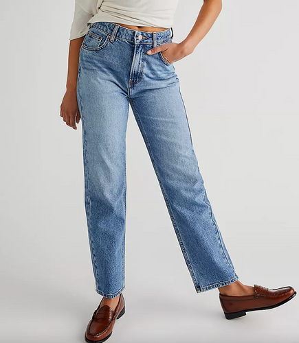 Free People Pacifica Straight-Leg Jeans in Mid Blue