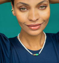 Load image into Gallery viewer, Kris Nations Big Chill Pill Pearl Necklace in Emerald Green